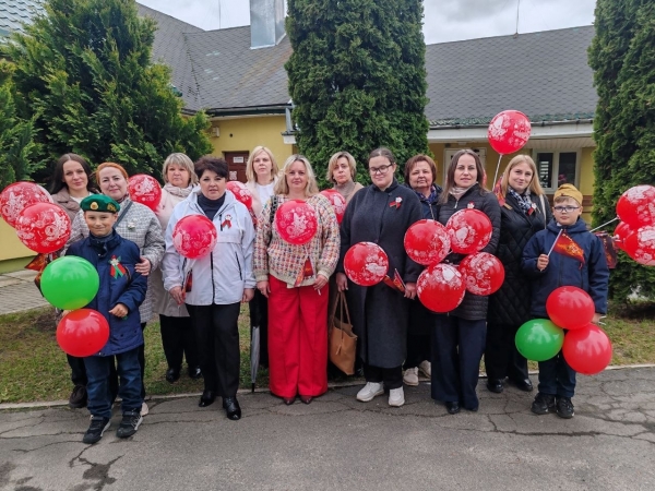 Работники Жабинковского ТЦСОН приняли участие в торжественном митинге